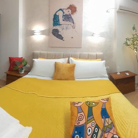 Bani'S Cozy Lovely Apt Tirana Exterior foto