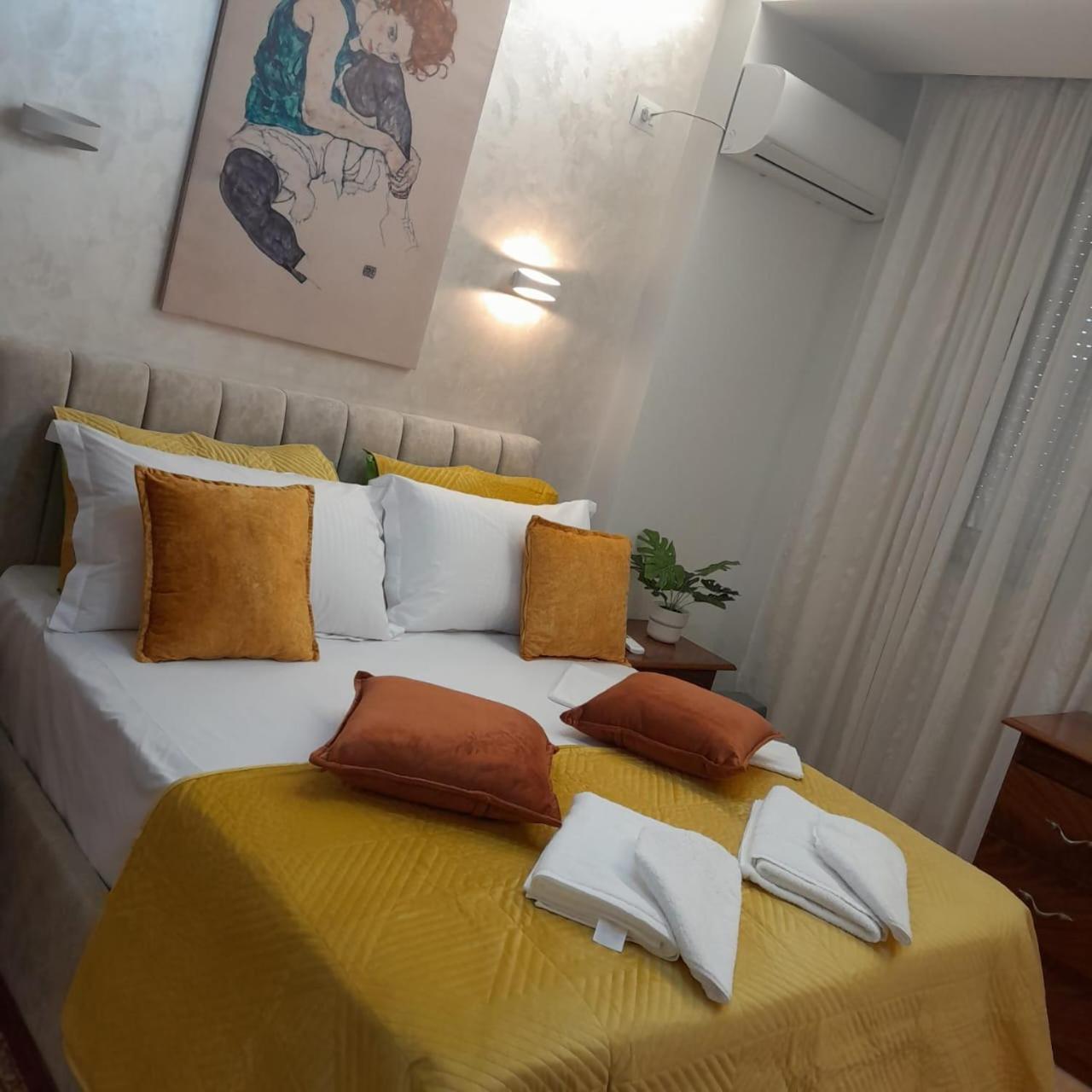 Bani'S Cozy Lovely Apt Tirana Exterior foto